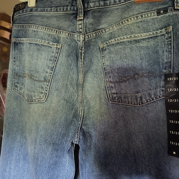 NWT Lucky Brand Siena Slim BF Jeans, size 12. - Picture 8 of 9